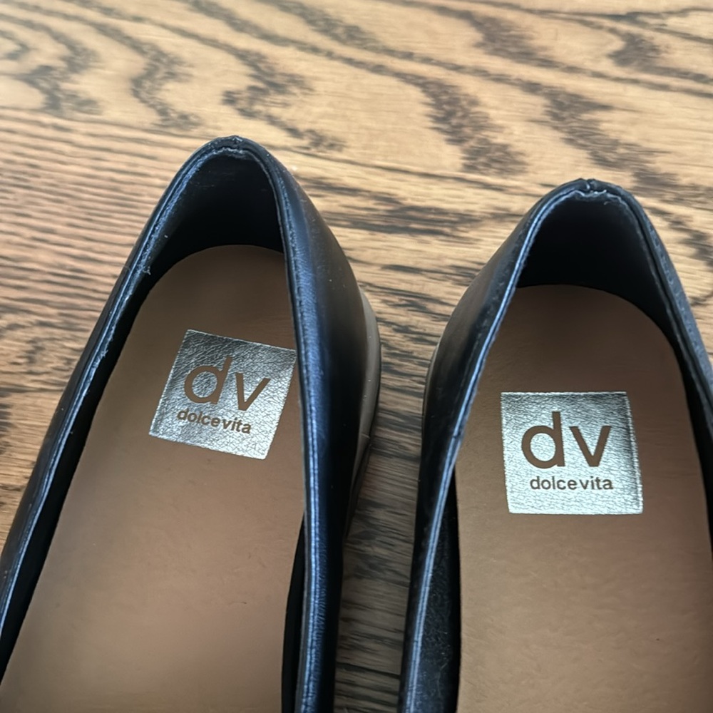 Dolce Vita Loafers 8.5 - Picture 7 of 7